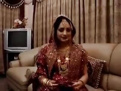 بدلا سكس كلاسيكي مترجم من الحلويات ، يفضل الحلو الديك من الفحل حيوية